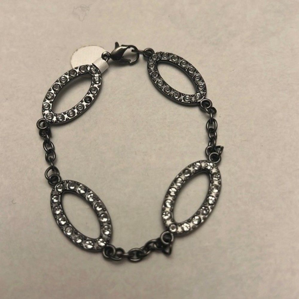 Handcrafted clear stone bracelet
